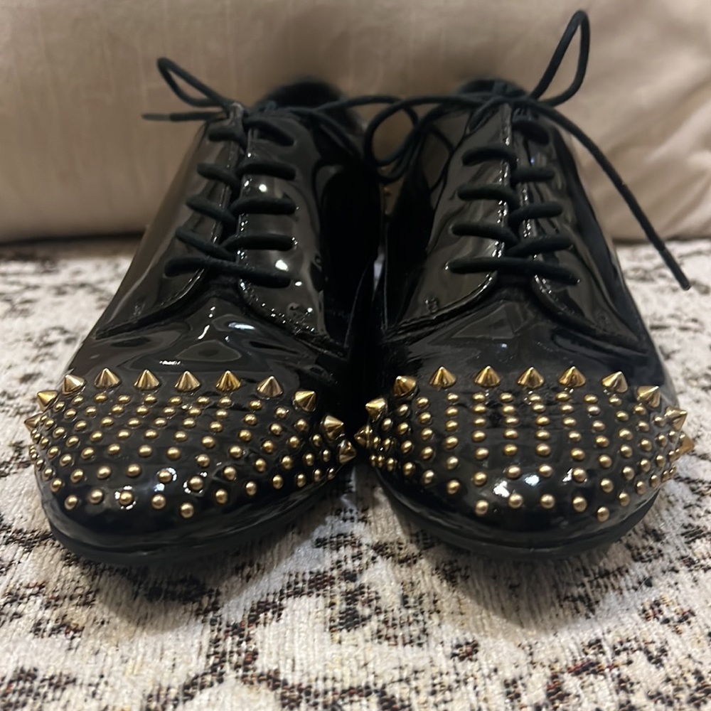 Black patent leather gold hardware Bass loafers
